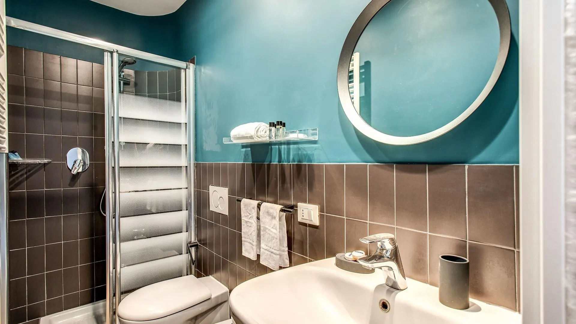 *** Guest house Trevispagna Charme Rome Italy
