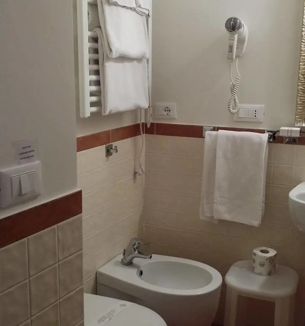 *** Guest house Trevispagna Charme Rome Italy